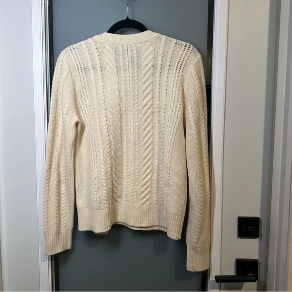 J CREW Size M Cream Wool Cable Knit Pullover Sweater w/ Shoulder Buttons - Picture 4 of 6